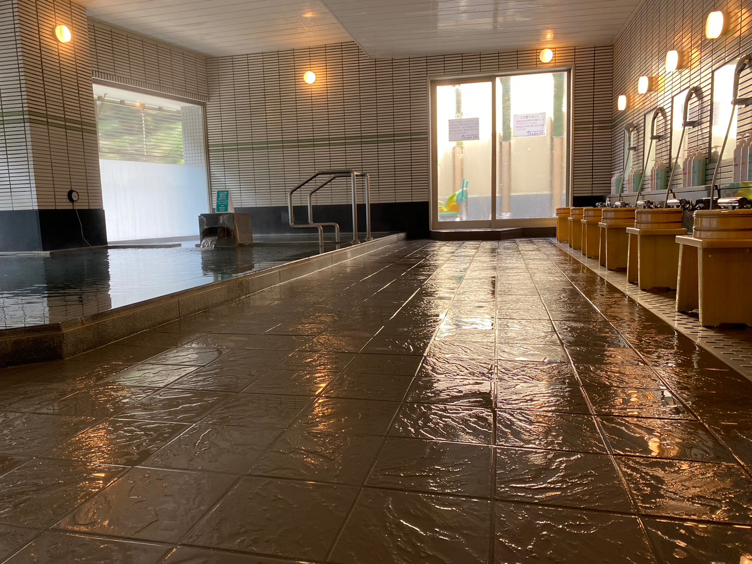 浴場の防滑工事 AFTER