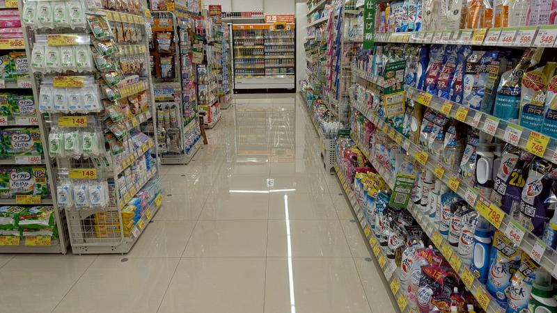 店内 滑り止め施工 ドラッグストア
