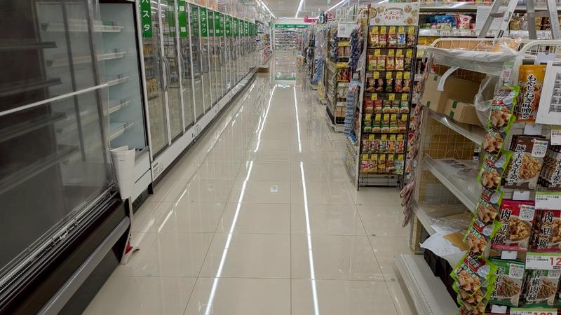 店内 滑り止め施工 ドラッグストア