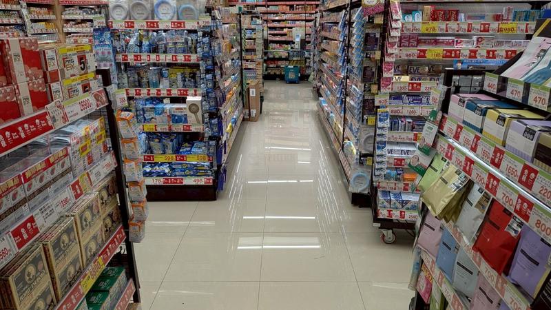 店内 滑り止め施工 ドラッグストア