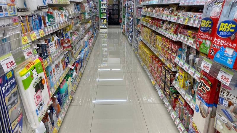 店内 滑り止め施工 ドラッグストア
