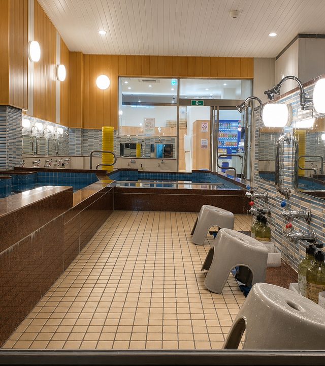 ガラス水垢除去施工後 温浴施設