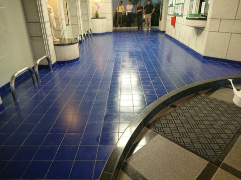 防滑施工事例