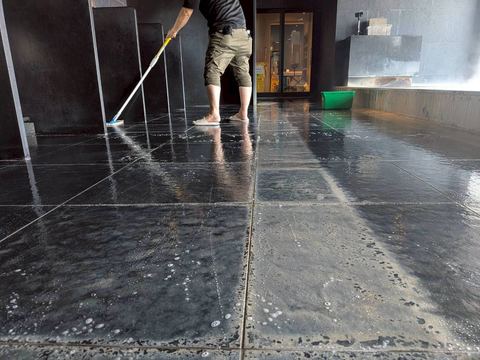 防滑施工事例