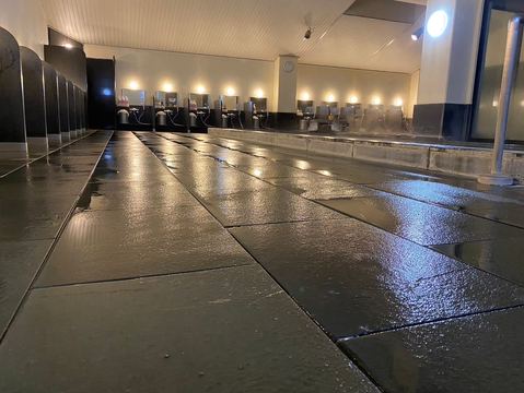 浴場での防滑施工