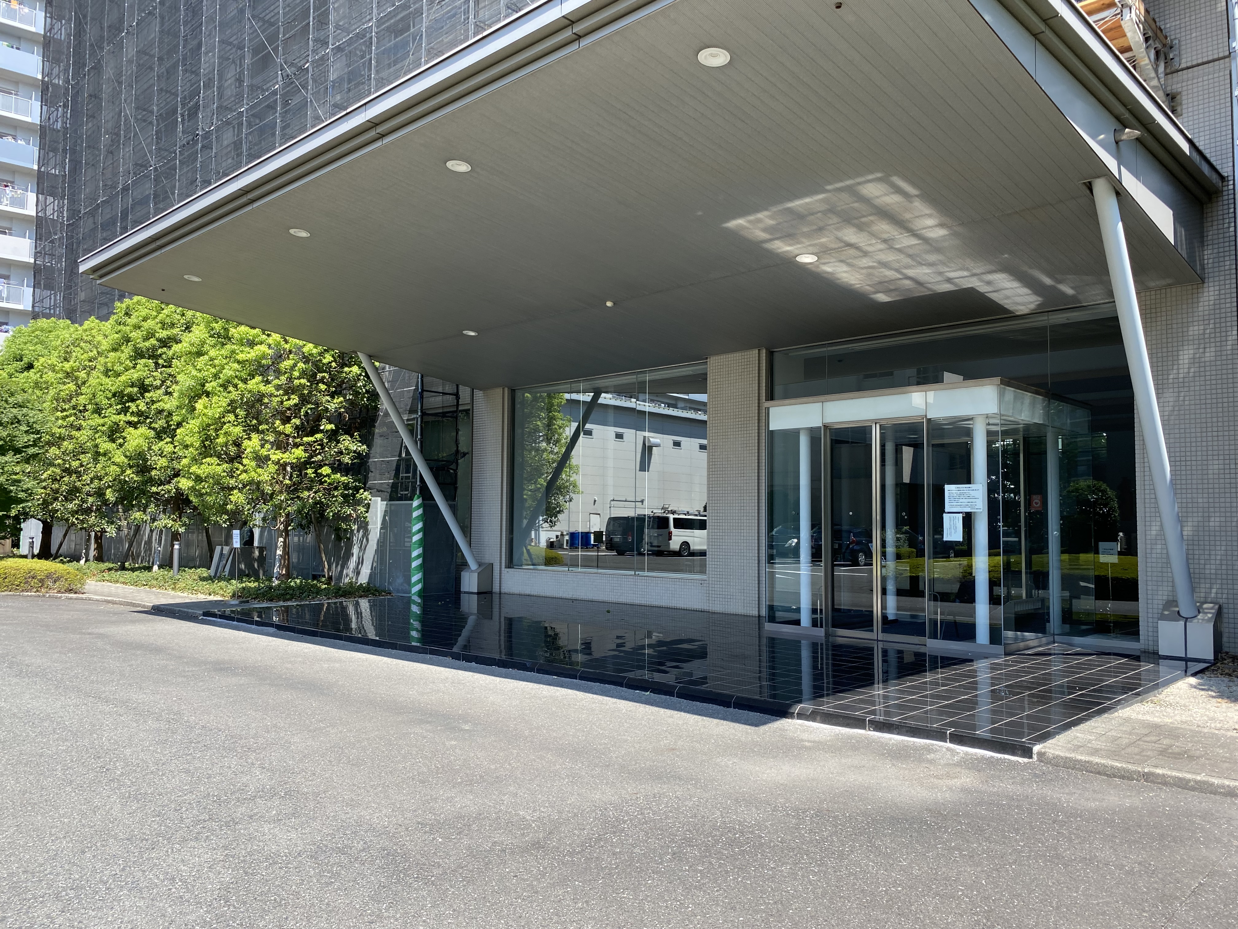 施工完了後のエントランス