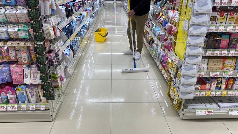 中国製セラミックタイルの滑り止め工法比較｜業者選定で失敗しないポイント