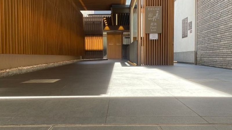 エントランス 滑り止め施工 ビジネスホテル