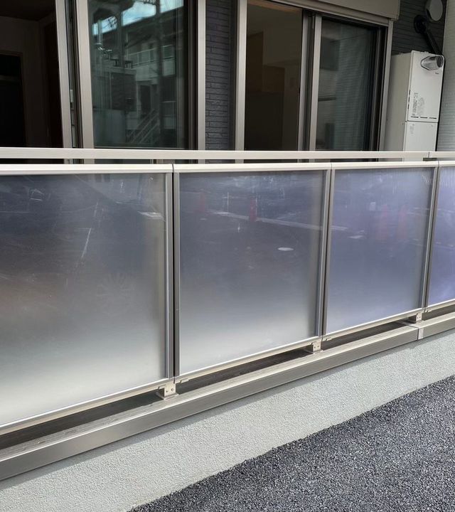 アクリル傷消し施工前 マンション新築工事