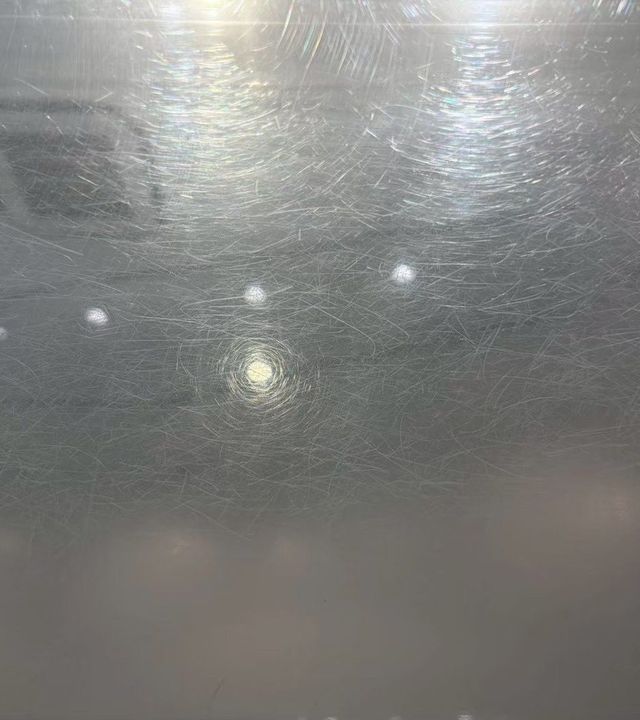 アクリル傷消し施工前 水族館